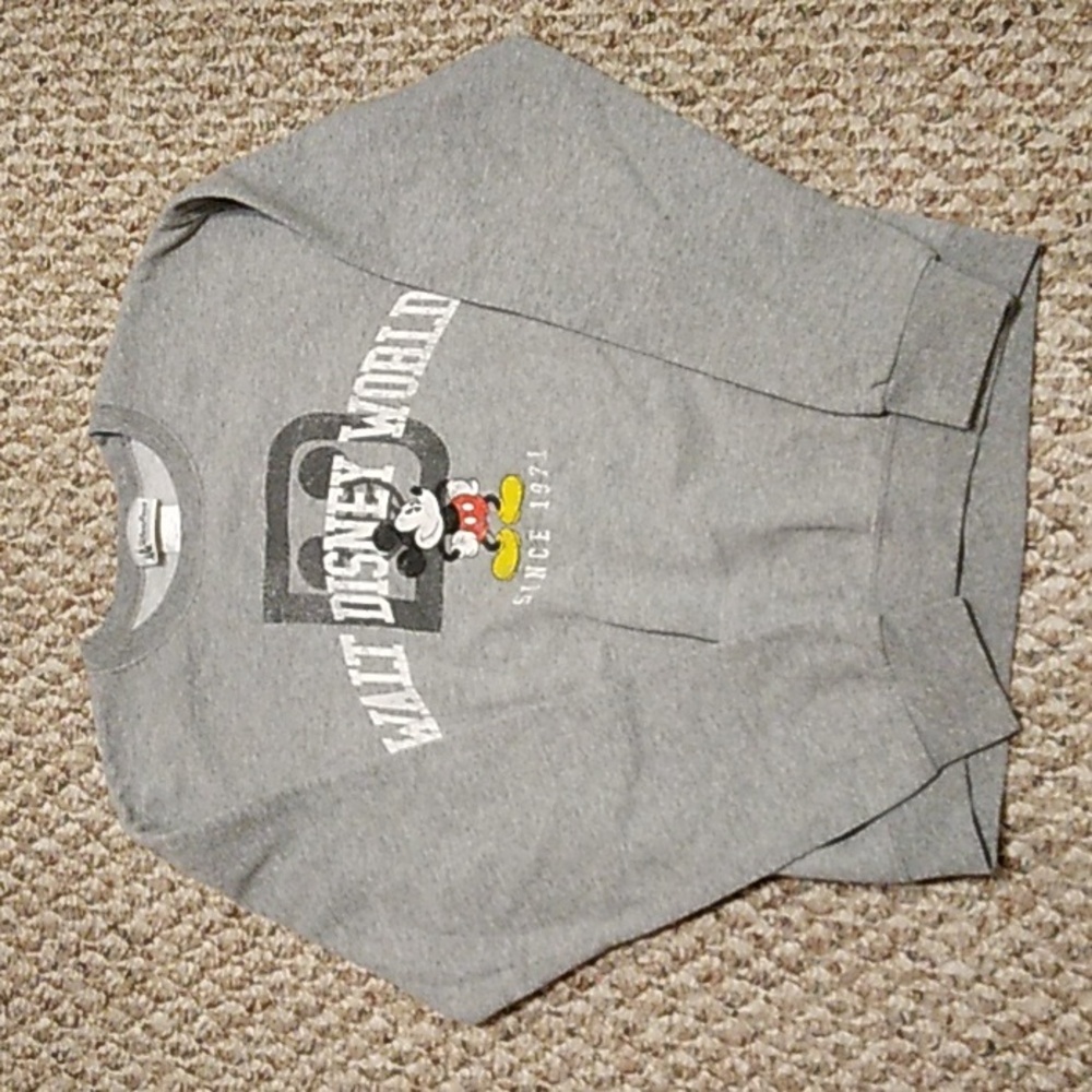 Retro Disney Park Mickey Mouse sweatshirt